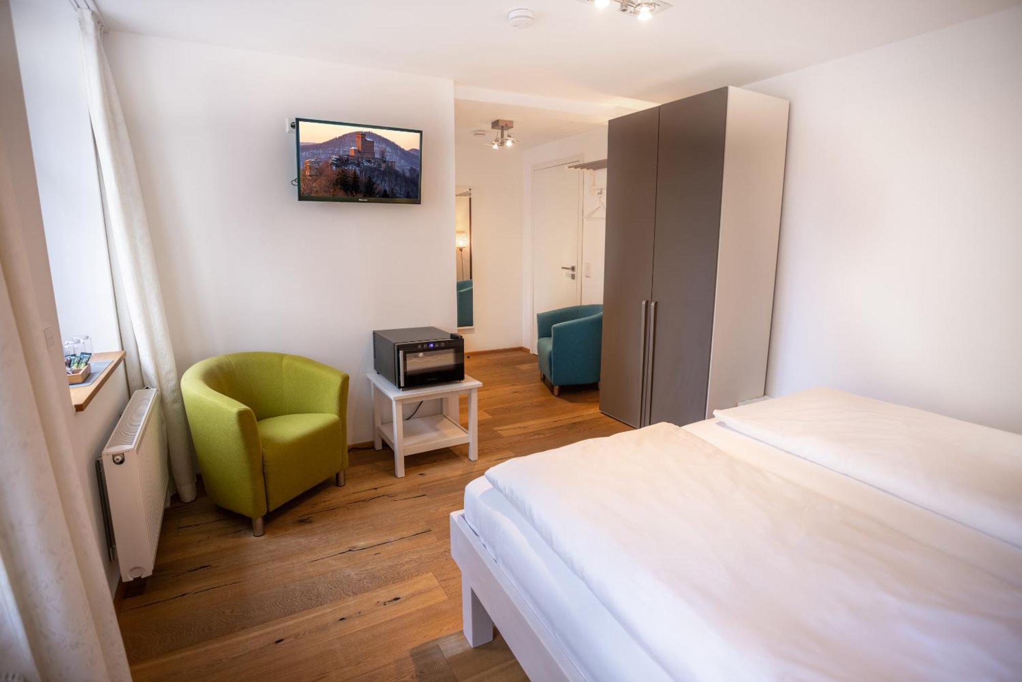 Wanderers Neubau Bed & Breakfast Birkweiler Eksteriør bilde
