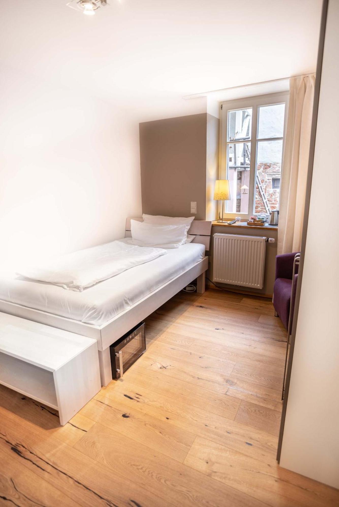 Wanderers Neubau Bed & Breakfast Birkweiler Rom bilde